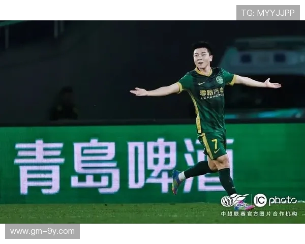 杭州足球新星崛起 聚焦本土球员成长与未来发展潜力